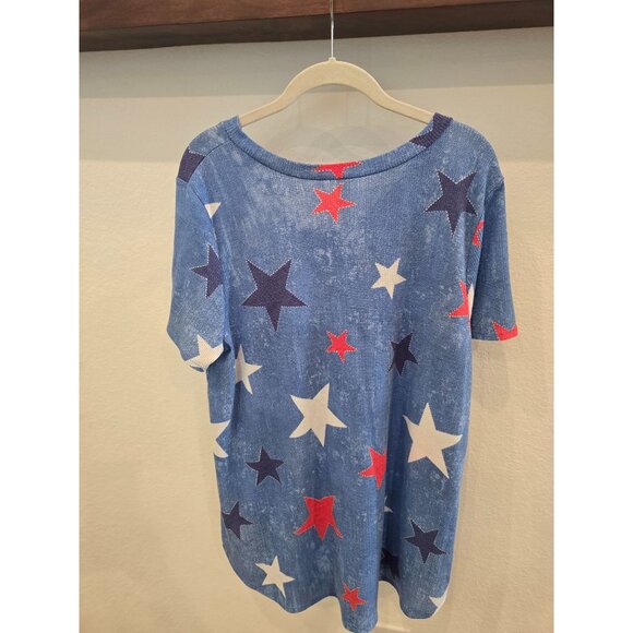 Star-Printed Blue Honeyme Curvy Short-Sleeve Stretch V-Neck Top - Womens Size XL - Picture 3 of 3